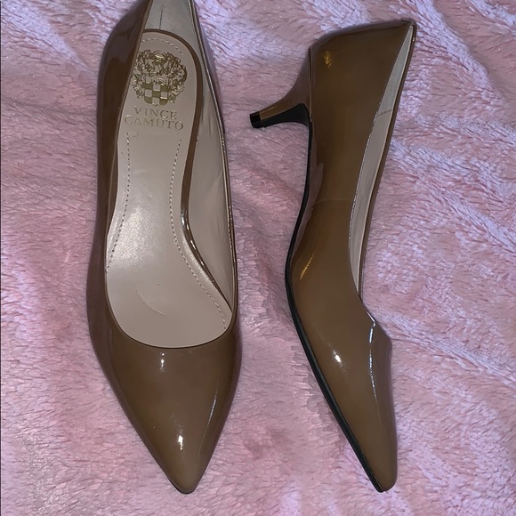 Vince Camuto Shoes - Vince Camino - Naureen kitten heel Dark Beige